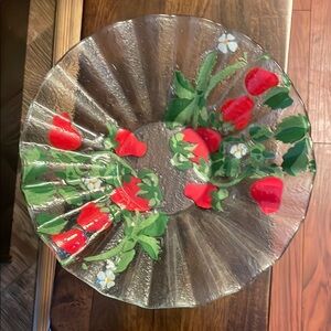 🌎🍓Sydenstricker large fused glass STRAWBERRIES Ruffled Bowl 🍓